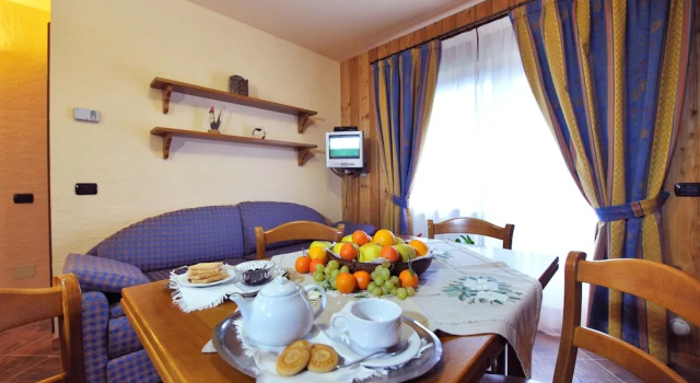 Апартаменты Standard с 2 комнатами с балконом и с видом на горы Family Apartments Le Chalet