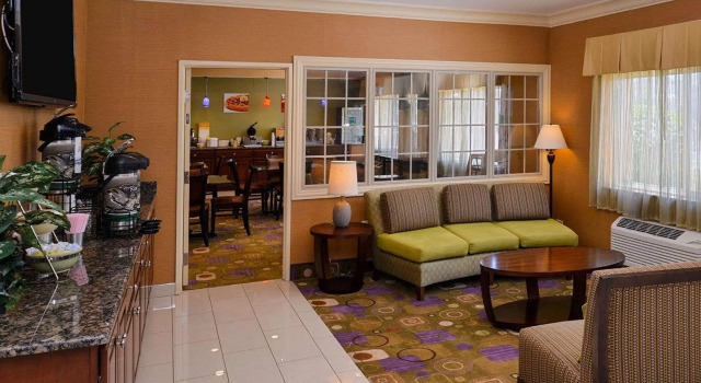 MainStay Suites Joliet I-80, 预订 酒店 乔利埃特 Chicago Southwest Suburbs