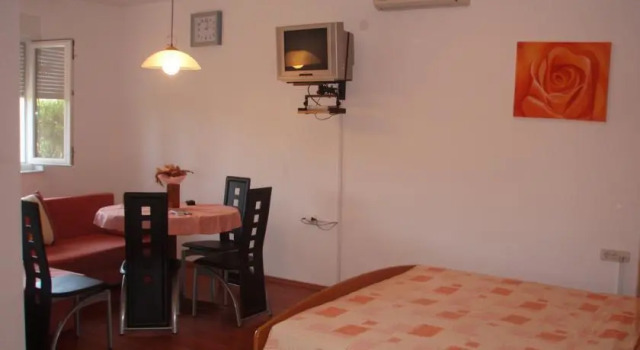 Apartments Bistrović