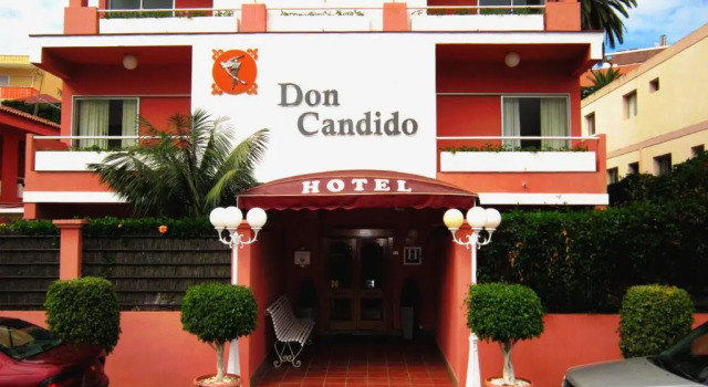 Hotel Don Cándido, Забронировать Отель Отели Пуэрто-де-ла-Крус с бассейном, рядом с Dock of Puerto de la Cruz, Бассейн