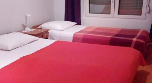 Apartment Midi - with two apartments: A2 Petrcane, Zadar riviera, Забронировать Апартаменты/квартира Апартаменты Петрчане, рядом с Пляж Радман, Апартаменты/квартира