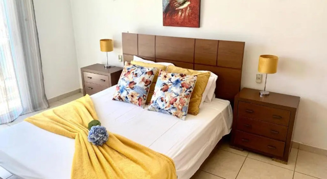 Nissi 3 C4 Pool View Apt, Забронировать Отель Отели Айия-Напа с парковкой, Парковка