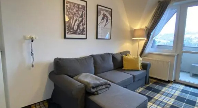 Apartamenty Miluchna blisko Dworca PKP, Book Apartment Hotels in Tatras with Parking, Parking