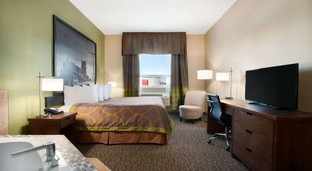 Suite Super 8 by Wyndham Regina