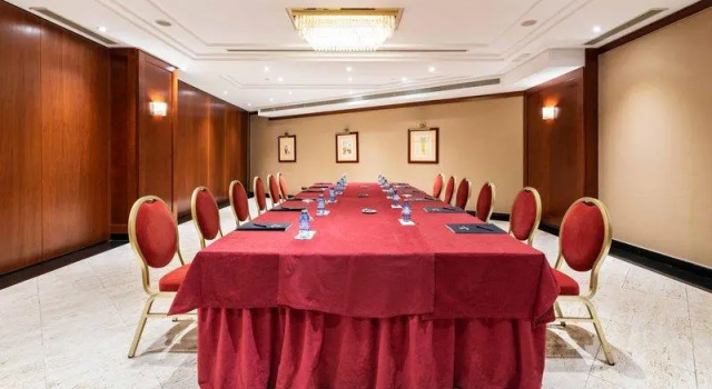 Трёхместный номер Eurostars Gran Hotel Santiago