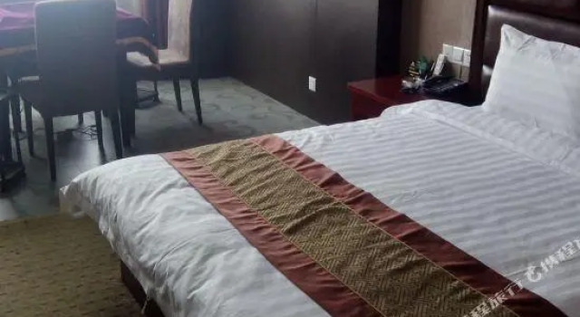 Jinyuan Holiday Hotel, Book Hotel Yunmeng Hubei