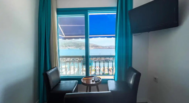 Трёхместный номер Standard с видом на море Larimar Hotel Cesme