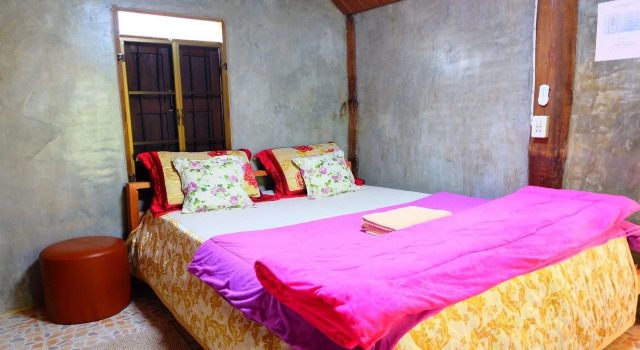 Mae Kampong Paidang, Varaa Hotelli Hotellit North-Eastern Thailand pysäköinnillä, Pysäköinti