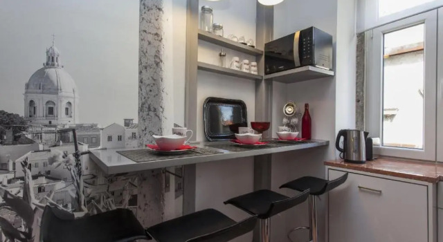 Historical Lisbon Apartments, Забронировать Апартаменты/квартира Мизерикорди Лиссабон, рядом с Театр Trindade