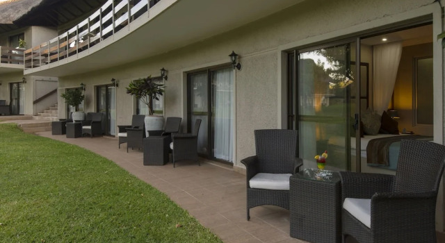 Двухместный номер Standard Azambezi River Lodge