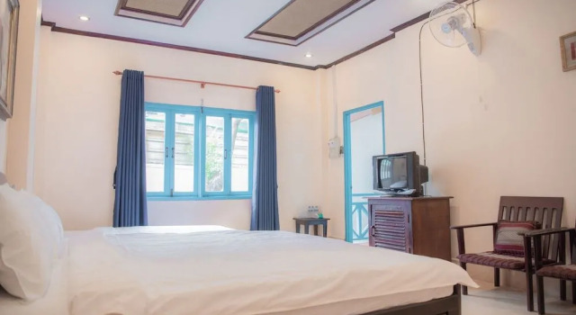 Khung Riverside Hotel