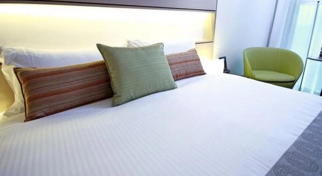 Point Hotel, Забронировать Отель Отели и гостиницы Брисбна, рядом с Паромный терминал Thornton Street, Отель