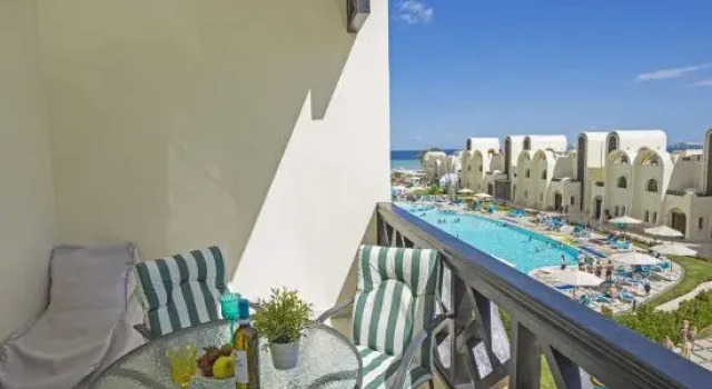 Buki-Gravity-Homes,Ap No2, amazing seaview apartment in 5 star hotel Gravity Sahl Hasheesh, Prenota Appartamento Sahl Hasheesh Mar Rosso