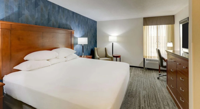 Номер Standard Drury Inn & Suites St. Louis St. Peters