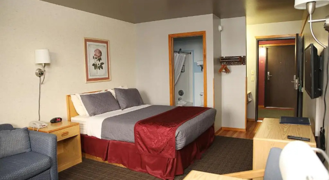 Четырёхместный номер Standard Rocker Inn