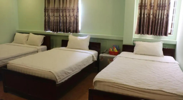 Семейный номер Standard с балконом и с красивым видом из окна Kim Long Hotel