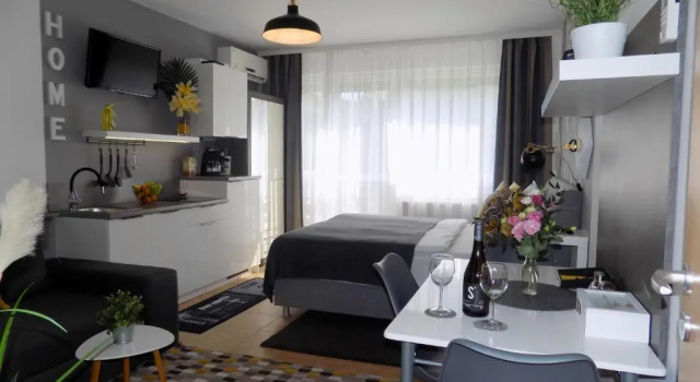 Апартаменты с видом на горы Fészek Apartman Sopron