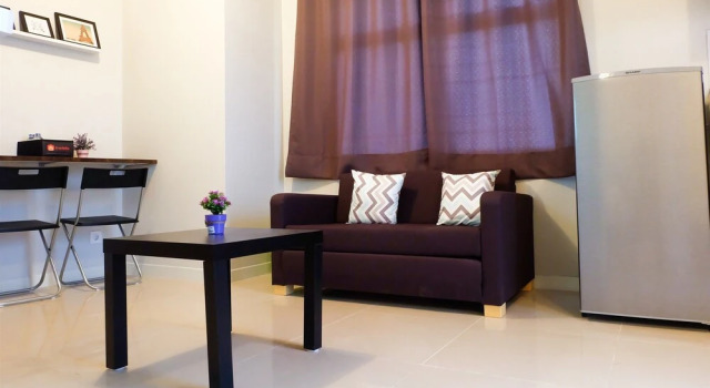 Pool View At Central Park Area (Madison Park) Apartment, Book Apartment Grogol Jakarta