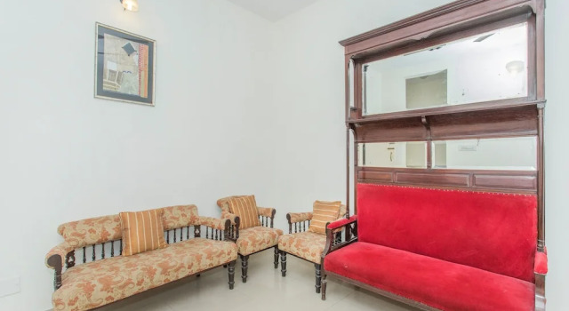 OYO Apartments 12th A Main Indiranagar, Забронировать Апартаменты/квартира Индиранагар Бангалор, рядом с Больница Манипал