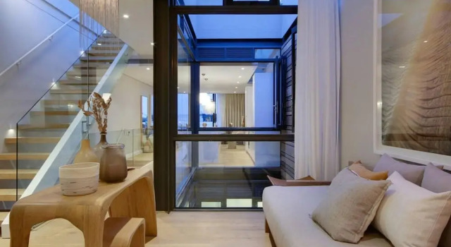 Stylish Apartment in the Heart of the De Waterkant Loader A, Забронировать Апартаменты/квартира Отели Cape Peninsula с парковкой, Парковка