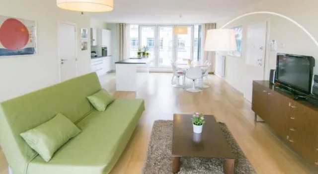 Penthouse Atomium view, Забронировать Отель Брюссель Брюссельский столичный регион, рядом с Университет Сен-Луиса
