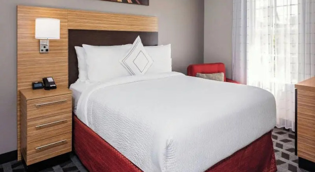 Четырёхместный люкс TownePlace Suites by Marriott Dallas Plano/Legacy