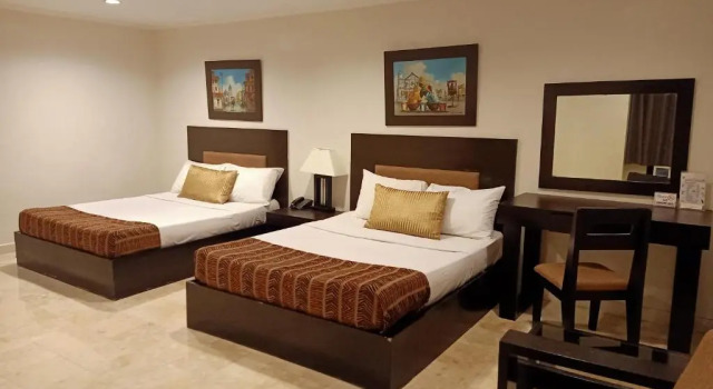 Двухместный номер Deluxe Paragon Tower Hotel