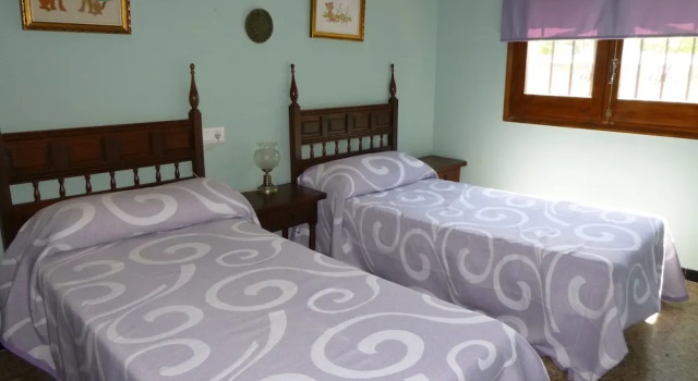 Spacious Holiday Home With Enclosed Garden in Empuriabrava, Забронировать Отель Отели Эмпуриабравы 3 звезды, 3*