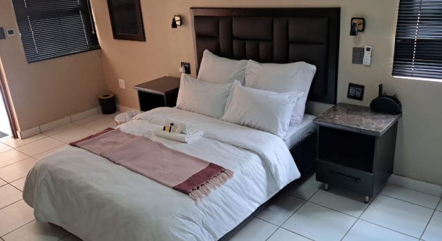 La Majestic Guest Lodge, Buchen Sie Pension Centurion Tshwane