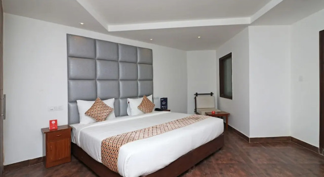 OYO 10327 The K Hotel, Забронировать Отель Отели Нью-Дели с завтраком, Завтраки