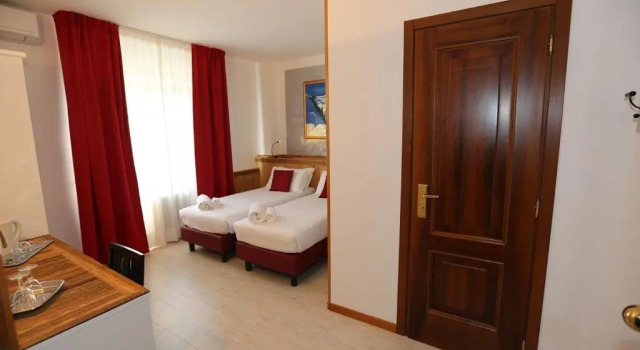 Семейный номер Standard Hotel & Restaurant Le Charaban