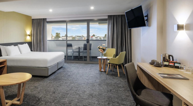 Mercure Melbourne Caroline Springs, Book Hotel Hotels in Melbourne Region with a Pool, Swimming Pool