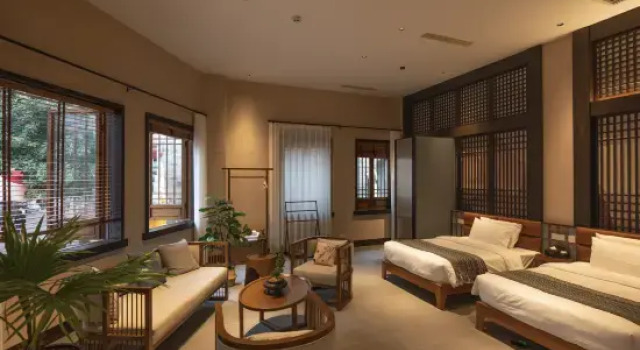 Люкс Chongqing Shanyu City Language Homestay (Jiefangbei Shibatier Store)