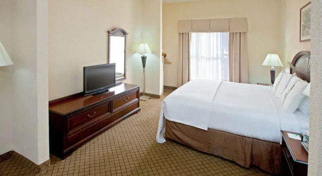 Holiday Inn Hotel & Suites Huntington-Civic Arena, Prenota Hotel Huntington Virginia Occidentale