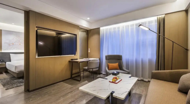 Двухместный люкс Superior Novotel Xian The Bell Tower-Walking Bell Tower and Musilim Street