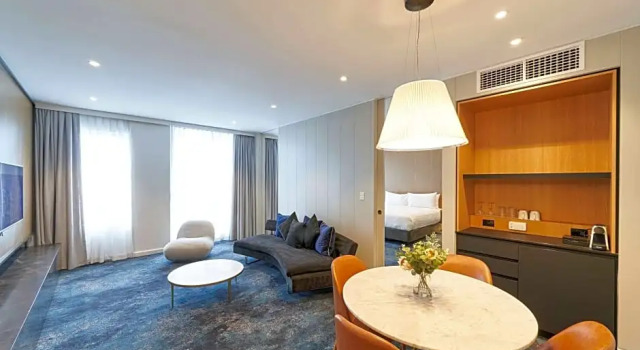 Двухместный люкс Deluxe Executive с балконом и с видом на парк Pullman Adelaide