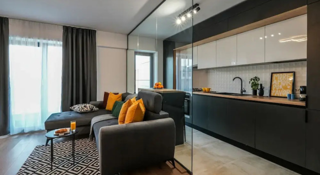 Sandra, Book Hotel Bucharest Muntenia, near Veranda Mall