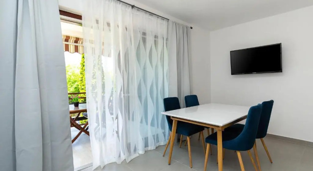 Apartments Špadići