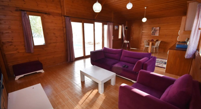Villa Belize 2 by Helaltatilvillari