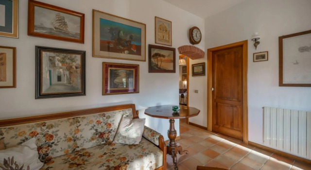 Casetta Rossa 500 meters from the beach of Lido di Capoliveri surrounded by greenery-LA CASETTA ROSSA, Book Hotel Capoliveri Elba
