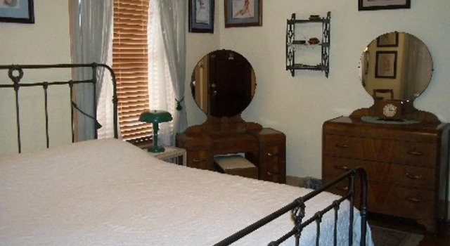 A Sentimental Journey Bed and Breakfast, Rezerwuj Hotel Hotele w Backbone Mountain z parkingiem, Parking