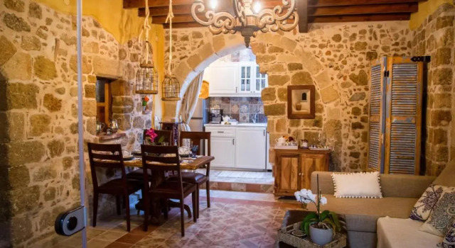 Апартаменты Deluxe George & Alexandras Apartments