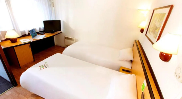 Двухместный номер Economy Le 2 By Hotel Akena - La Ferté Bernard