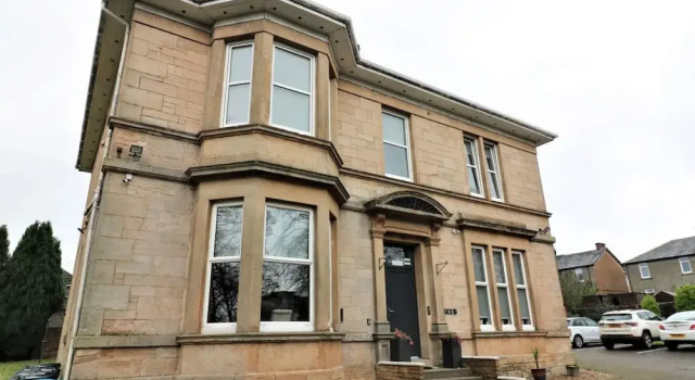 Linden House - Flat 4, 预订 公寓 Airdrie 拉纳克郡