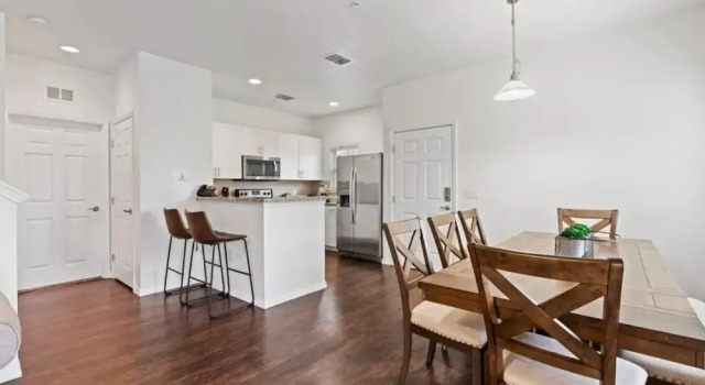 Коттедж Amazing 4bdr few Miles From Disney - 3210