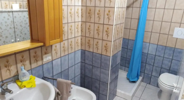Casa Vista Mare, Varaa Hotelli Hotellit Monte Sant'Angelo pysäköinnillä, Pysäköinti
