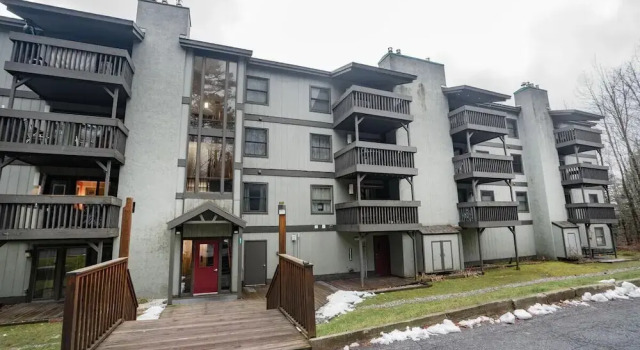 Gateway Condo A25