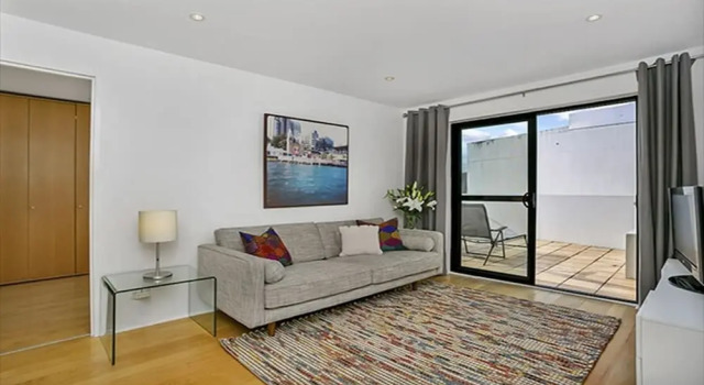 The Apartment Service SANT4