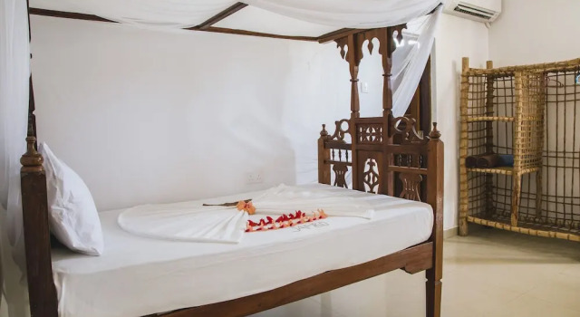Трёхместный номер Deluxe с балконом и с видом на океан Moonshine Uroa Boutique Hotel