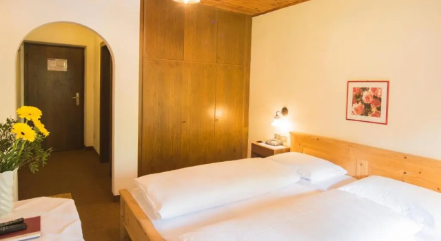 Номер Standard Berghotel Kason